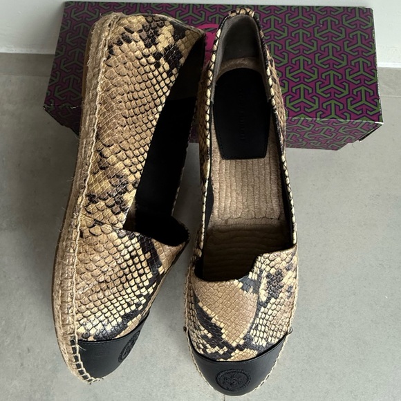 NWT ▫️Tory Burch ▫️Color Block Flat Snake-Print Espadrilles • - Picture 3 of 8